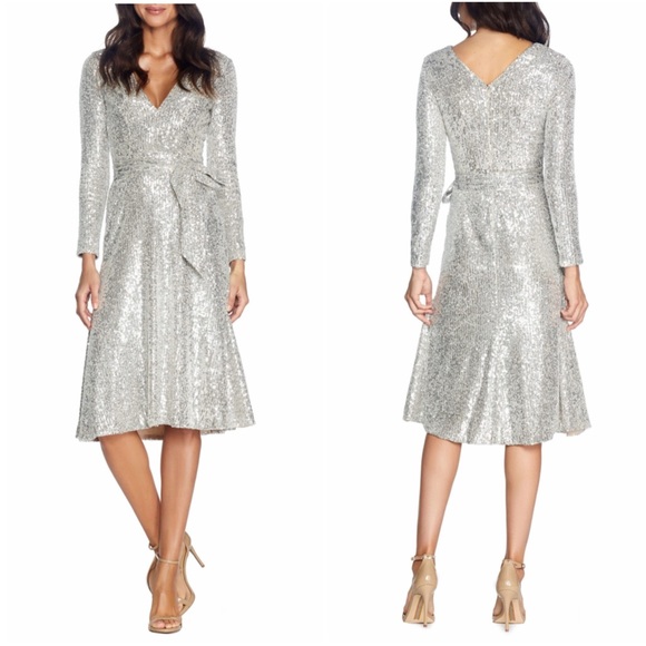 Dress the Population Dresses & Skirts - Dress the Population Silver Sequin Daphne Dress M